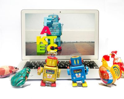 Ads I see online unashamedly lie. Doesn’t Australian consumer law require advertisers not to mislead us?