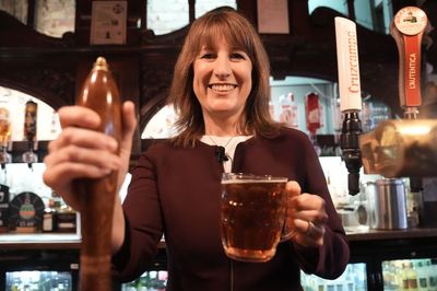 Pubs and music venues to see business rates cut by 15%, says Treasury