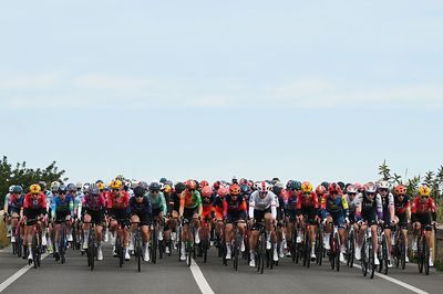 'A catastrophe' – UCI head doctor warns social media providing amateurs with dangerously inaccurate versions of professional racers' diets