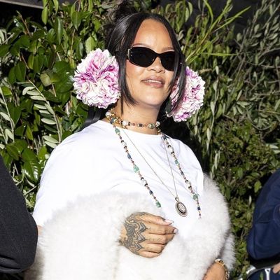 Rihanna Plants the Seeds for an Oversize Floral Earring Trend in Hours-Old Dior Couture