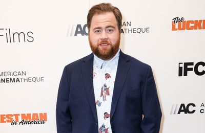 Paul Walter Hauser to raise money for James Van Der Beek