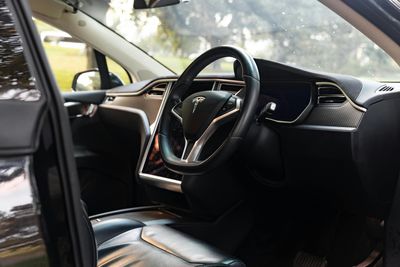 Tesla Cancels Autopilot: How This Change Impacts Drivers and Self-Driving Future
