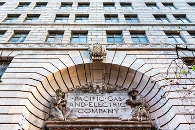 What Are Wall Street Analysts' Target Price for PG&E Corporation Stock?