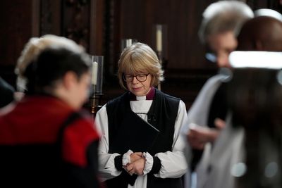 First female Archbishop of Canterbury interrupted by heckler during confirmation ceremony