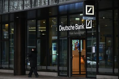 German investigators raid Deutsche Bank in apparent money laundering probe
