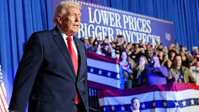 Trump says ‘the dollar is doing great,’ but facts say it is at a four-year low against major currencies