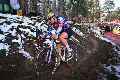 'A challenge and a completely different type of race' – Zoe Bäckstedt ready for elite Cyclo-cross Worlds debut after reduced winter campaign