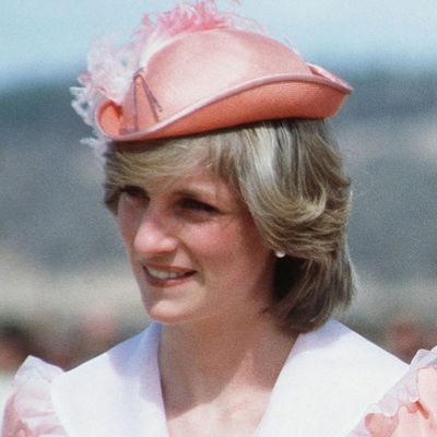 Fashion Expert Reveals Princess Diana’s Fashion Evolution—From Royal Protocol to Modern Woman—is “A Powerful Piece of Mythology”