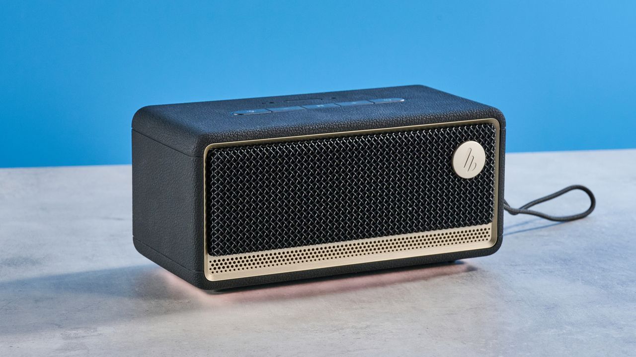 more-than-just-a-pretty-face-the-edifier-es60-is-a