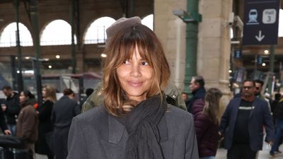 Is this the Parisian style formula we're missing? Halle Berry's grey maxi coat, jeans and chunky scarf reveal all