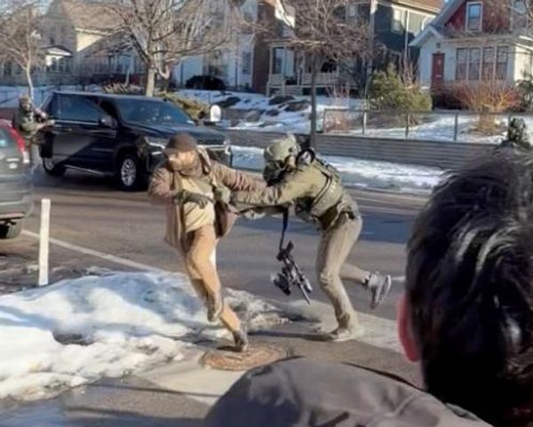 Videos show altercation between Alex Pretti and federal officers 11 days before he was killed