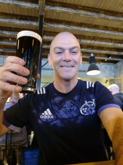 'Hero' London bus driver sacked after chasing and knocking out necklace thief