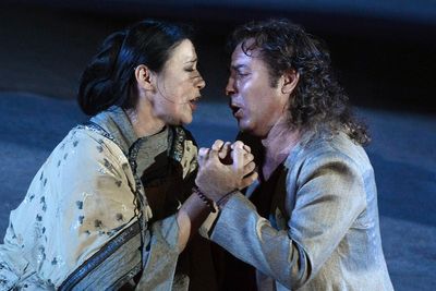 Nessun Dormageddon: Audience members ‘boo and throw things’ after Royal Opera House chief steps in for sick tenor