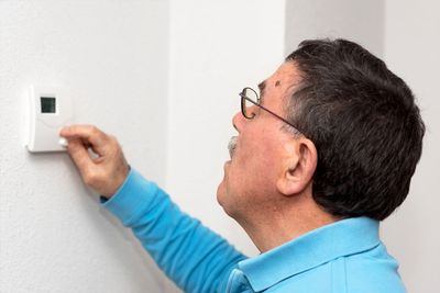 Utilities Are Quietly Reopening Discount Programs Many Retirees Miss