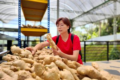 How good is a ginger shot for you? The wellness trend boasts a host of expert-backed benefits