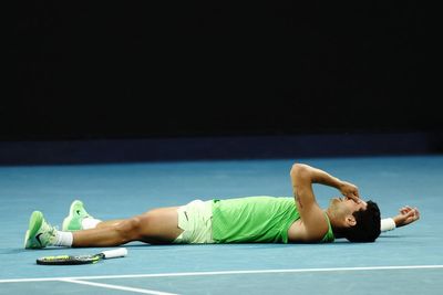 Alcaraz v Zverev live: Australian Open latest score updates as Alcaraz wins record semi-final