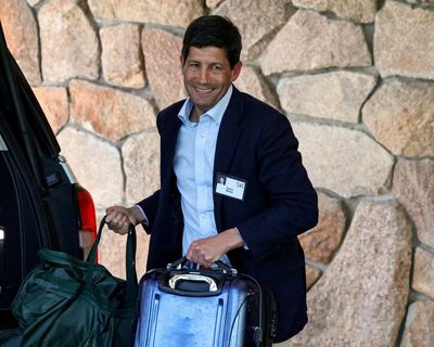 Donald Trump expected to nominate Kevin Warsh as US Federal Reserve chair