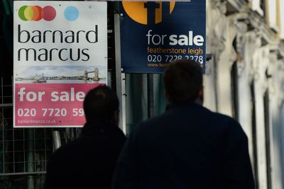 Mortgage approvals to home buyers drop to lowest level in year-and-a-half