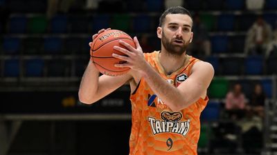 McVeigh's 40 points lift Taipans to OT win in thriller