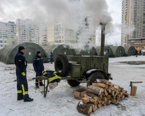 Zelenskyy cautious on Russian bombing pause during extreme cold weather