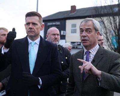 Labour accuses Reform candidate of ‘toxic politics’ after Tommy Robinson endorsement