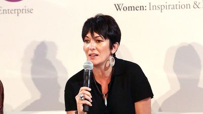Ghislaine Maxwell drops a bombshell, alleging that 29 of Jeffrey Epstein’s buddies cut secret deals to avoid prosecution