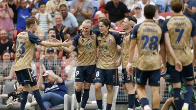 Jets flex muscles on Roar thanks to Bayliss brace