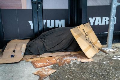 Danger for homeless New Yorkers as cold-related deaths spike in bitter storm