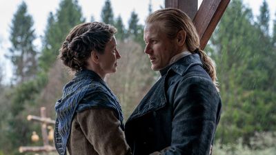 After Rewatching Outlander’s Intense Trailer, I’m Worried Season 8 Brought Back Two Fan Favorites Just To Kill Them Off