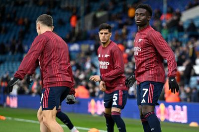 Injured Bukayo Saka replaced in Arsenal line-up minutes before kick off with Leeds