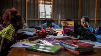 Kenya: The accidental librarian keeping Kibera's kids in books