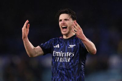 Leeds 0-4 Arsenal: Gunners defy Bukayo Saka injury blow to bounce back from title wobble