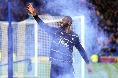 Beto salvages draw for Everton with late strike at Brighton