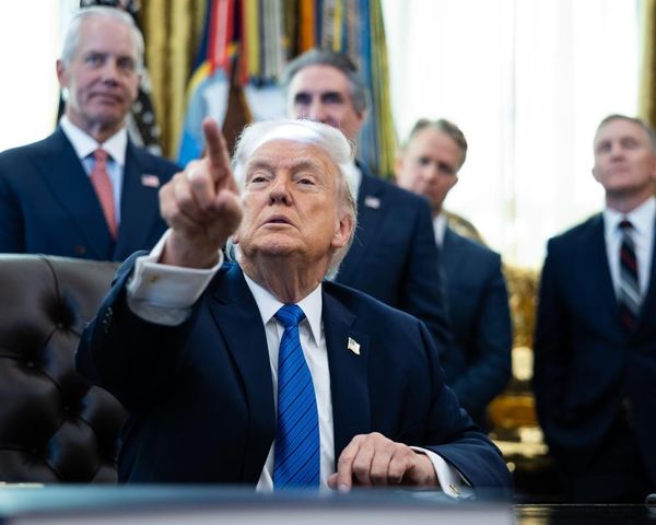 Trump wants to build 250ft Washington DC arch that dwarfs Lincoln Memorial – report