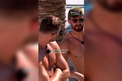 Love Island star recreates infamous Hollyoaks scene leaving fans in stitches