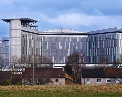 Deaths of two more patients at Glasgow hospital under investigation