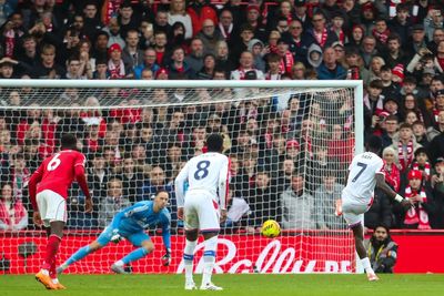 Ten-man Nottingham Forest earn valuable point in feisty clash with Crystal Palace