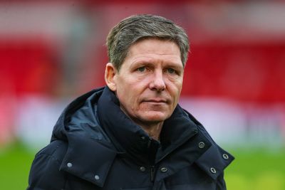 Oliver Glasner sidesteps striker transfer talk after draw with Nottingham Forest