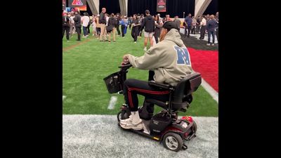 George Kittle Literally Rolled Into Pro Bowl Practice After Achilles Surgery