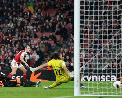 Foord sees off Corinthians in extra time to put Arsenal on top of the world