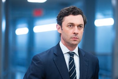 Democrats continue to outraise Republicans in key Senate races