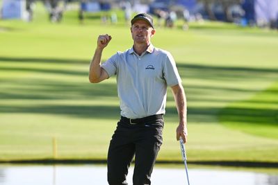 Justin Rose eases to tournament-record victory at Torrey Pines