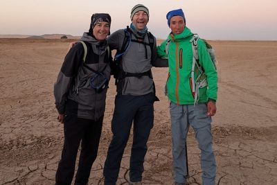 Man who had heart transplant completes 110km Sahara trek