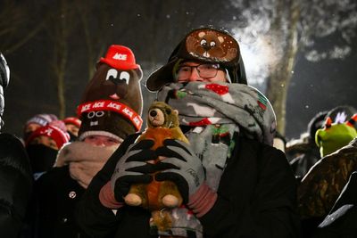 The Latest: Groundhog Punxsutawney Phil will predict winter's end or 6 more weeks of cold