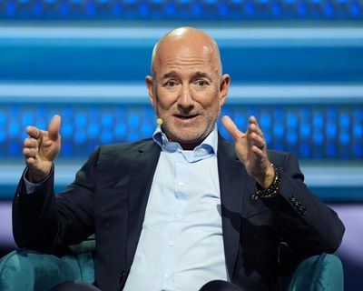 Is Jeff Bezos going to destroy the Washington Post? It sure looks like it