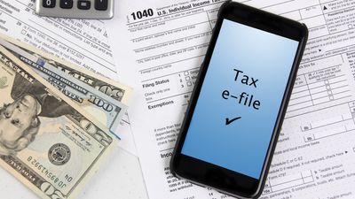 Tax Planners: Costliest Mistakes the Middle-Class Makes on Their Taxes