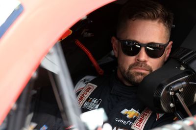 NASCAR Cup drivers are helping shovel snow at Bowman Gray after storm