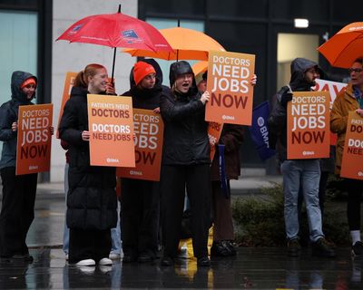 Resident doctors in England vote to continue industrial action for another six months