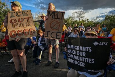 Judge blocks latest limits on lawmaker visits to ICE facilities