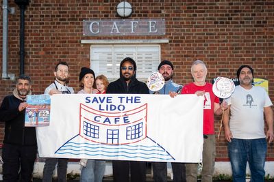 Couple launch judicial review over 'unfair' takeover of Hampstead Heath cafes